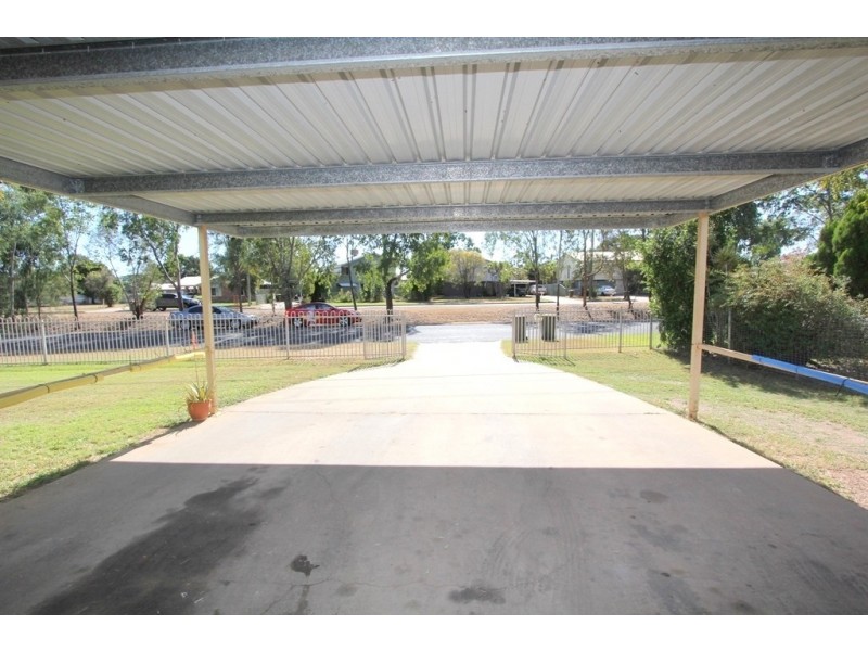 48 Park Avenue, Emerald QLD 4720