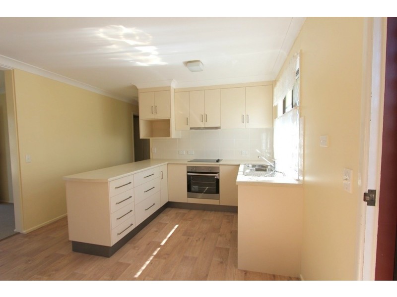 57 Esmond Street, Emerald QLD 4720