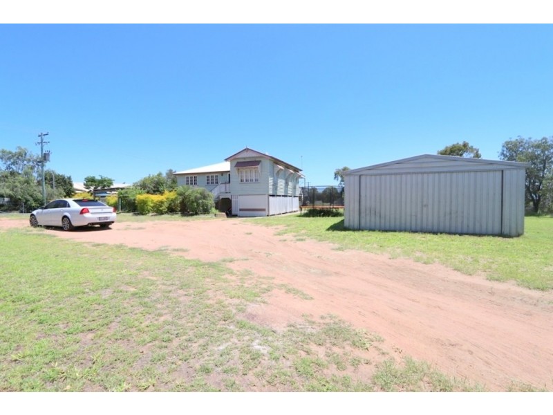 24 Andrews Road, Emerald QLD 4720