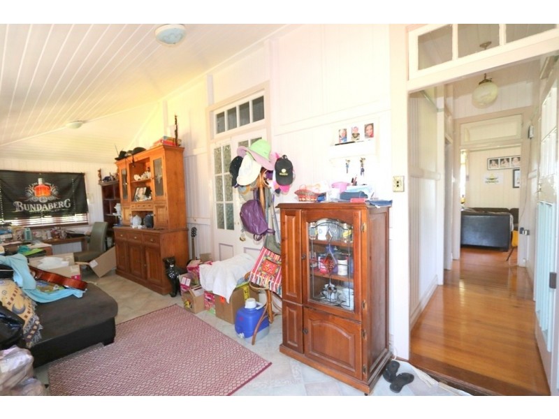 24 Andrews Road, Emerald QLD 4720