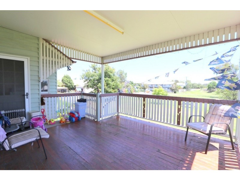 24 Andrews Road, Emerald QLD 4720