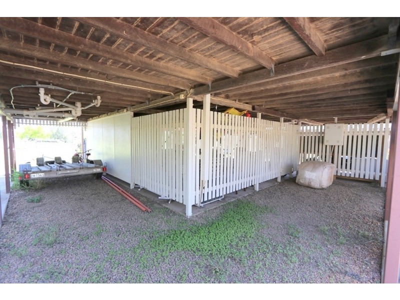 24 Andrews Road, Emerald QLD 4720