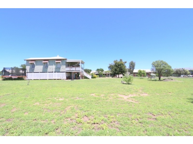 24 Andrews Road, Emerald QLD 4720