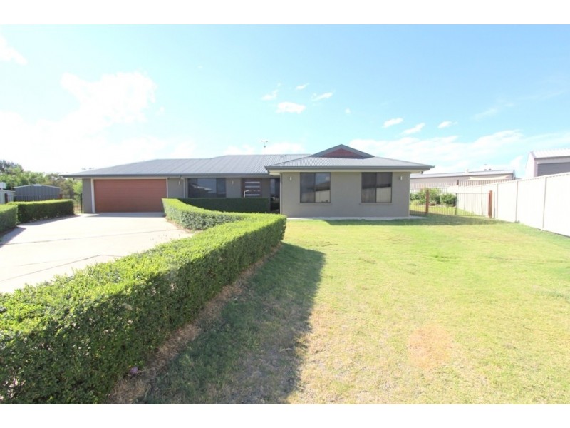 12 Baird Street, Emerald QLD 4720