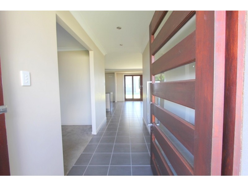 12 Baird Street, Emerald QLD 4720