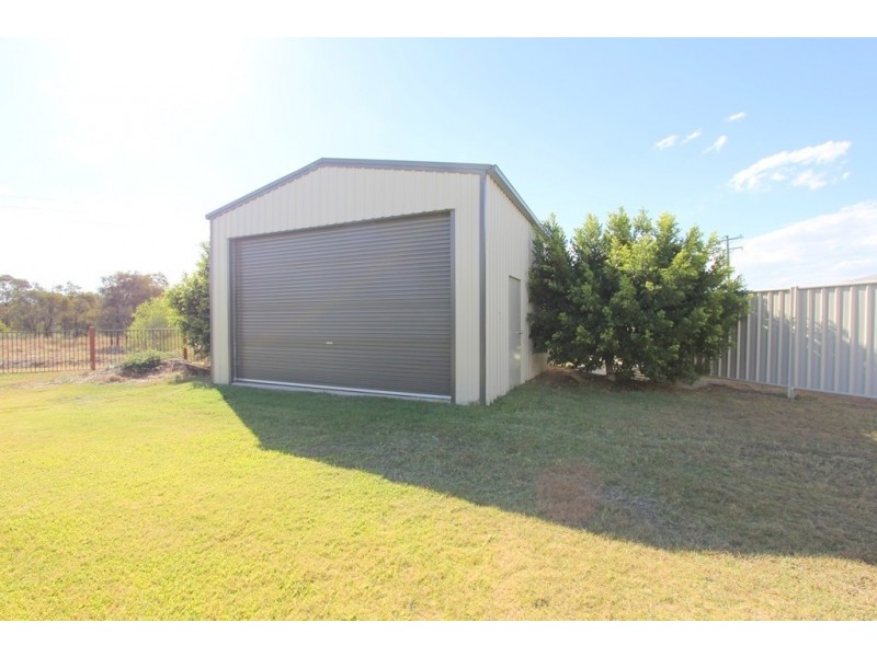 12 Baird Street, Emerald QLD 4720