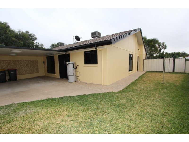 1 & 2/19 Louisa Court, Emerald QLD 4720