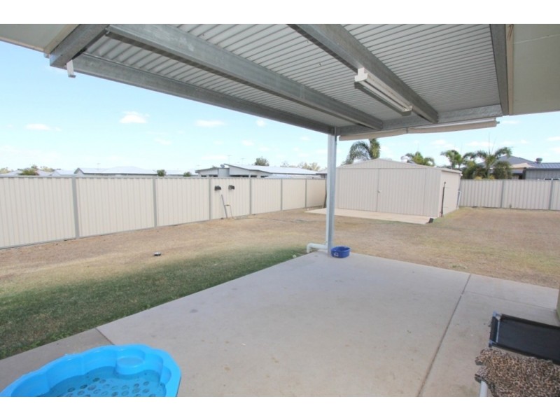 9 Mitchell Street, Emerald QLD 4720