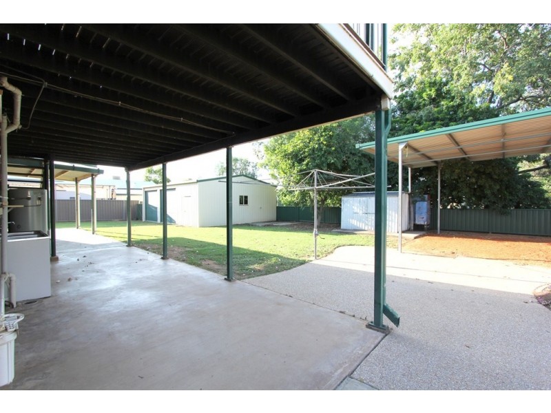 4 Buchholz Place, Emerald QLD 4720