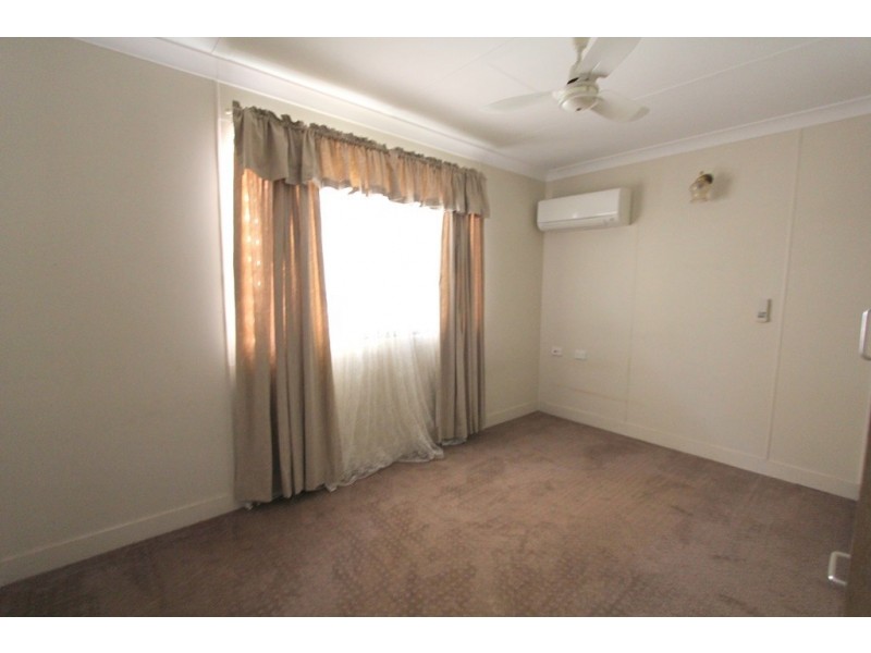 4 Buchholz Place, Emerald QLD 4720