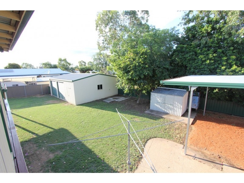 4 Buchholz Place, Emerald QLD 4720