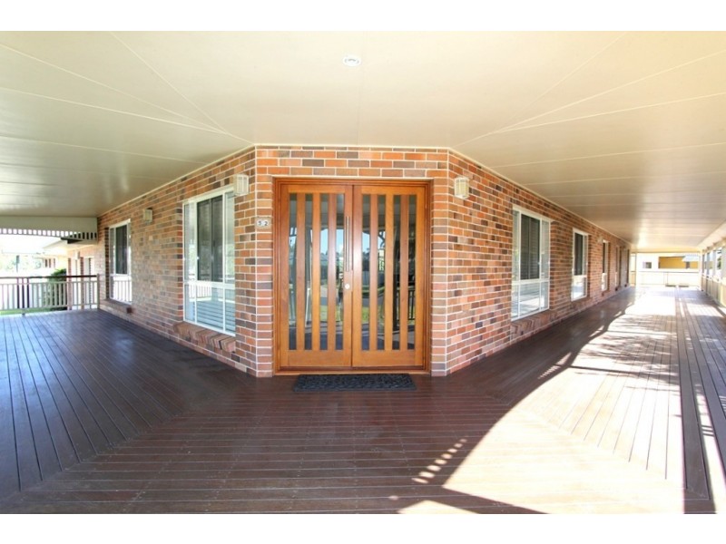 52 Kidd Street, Emerald QLD 4720