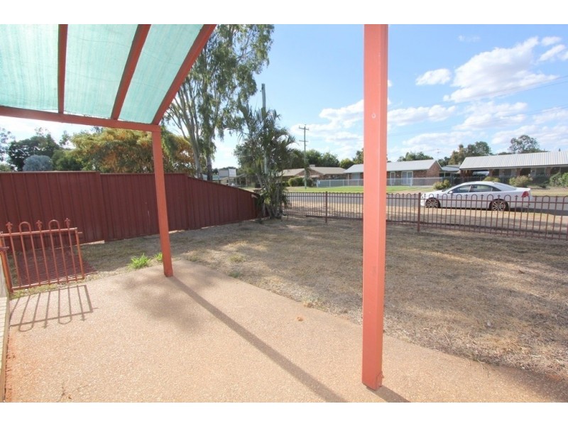 2B Statesman Drive, Emerald QLD 4720