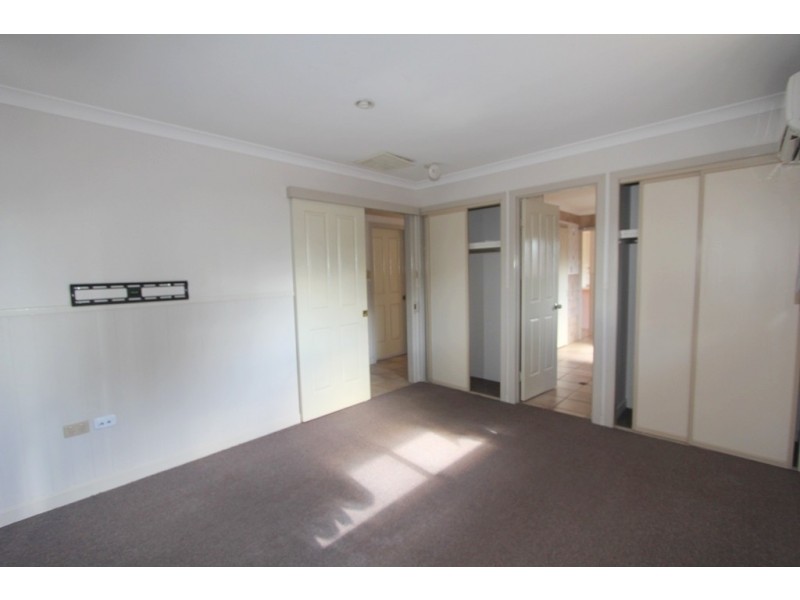 2B Statesman Drive, Emerald QLD 4720