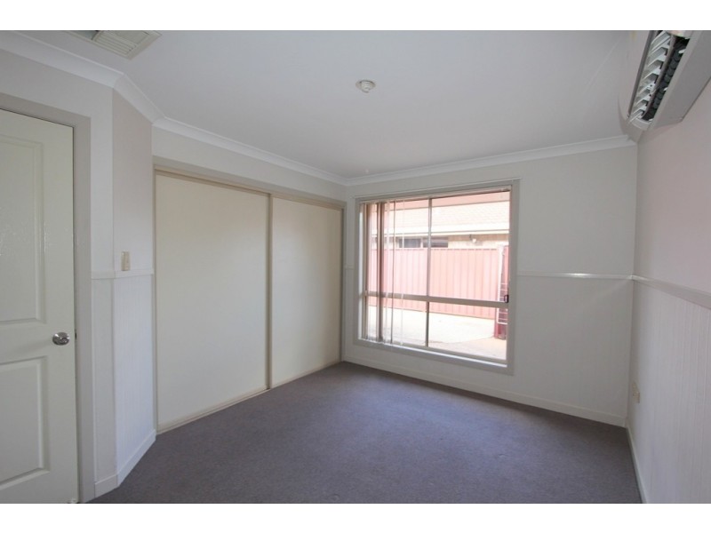 2B Statesman Drive, Emerald QLD 4720