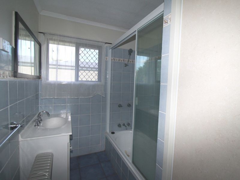 14 Sapphire Avenue, Emerald QLD 4720