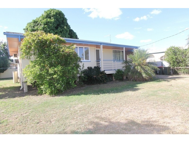 15 Frazer St, Emerald QLD 4720