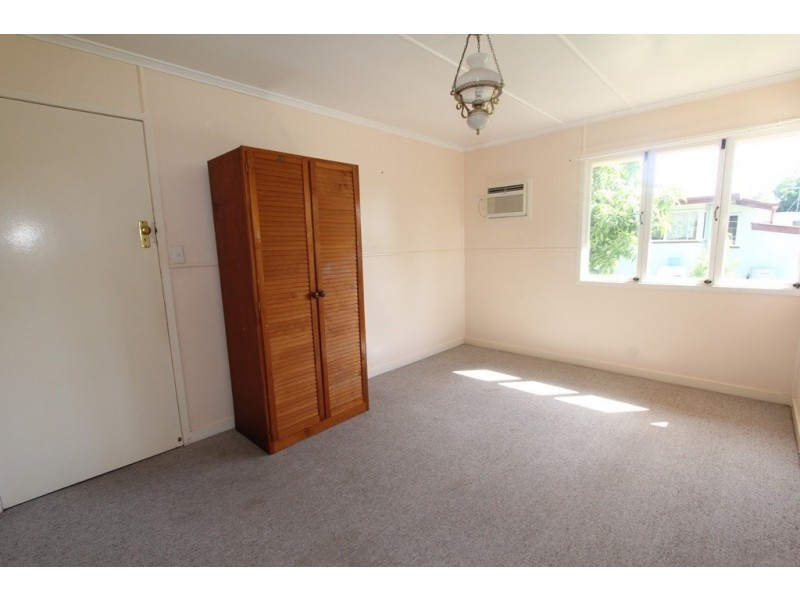 15 Frazer St, Emerald QLD 4720