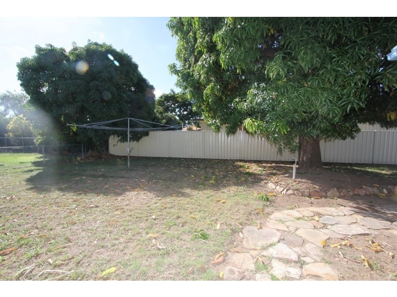 15 Frazer St, Emerald QLD 4720