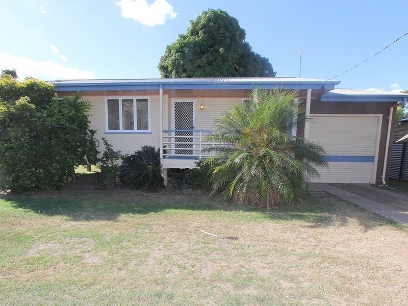 15 Frazer St, Emerald QLD 4720