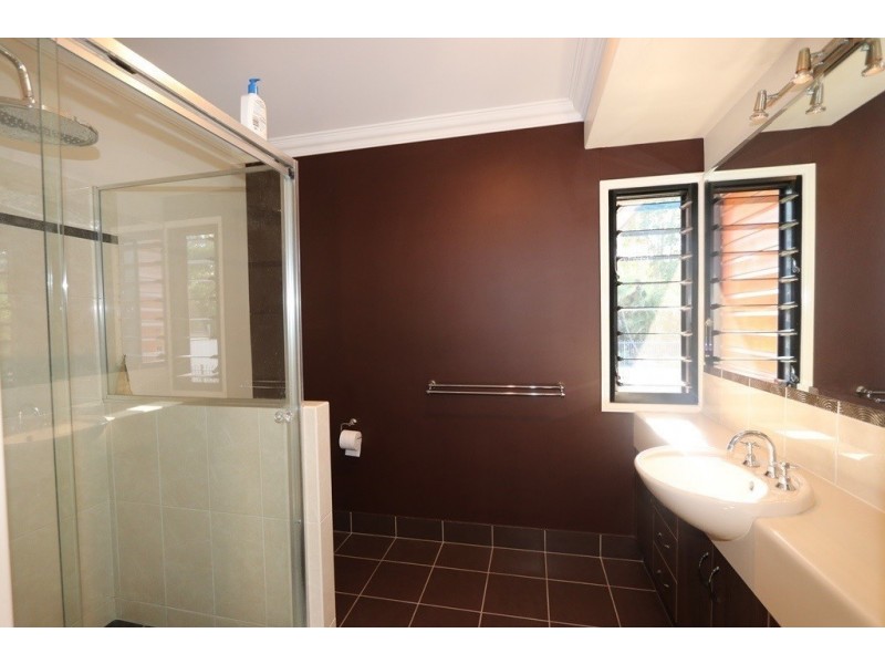 4A Crinum Crescent, Emerald QLD 4720