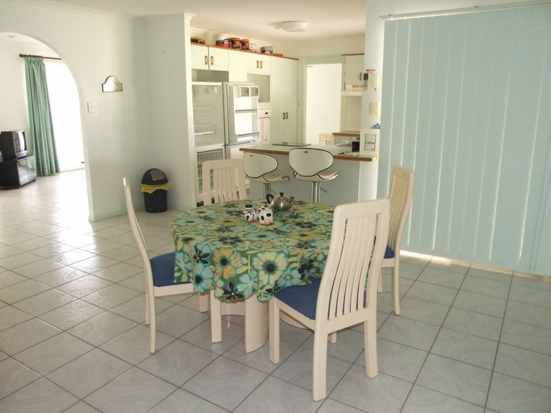 6 Rialto Court, Urangan QLD 4655