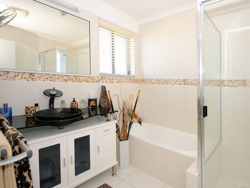 55/386 Esplanade, Torquay QLD 4655