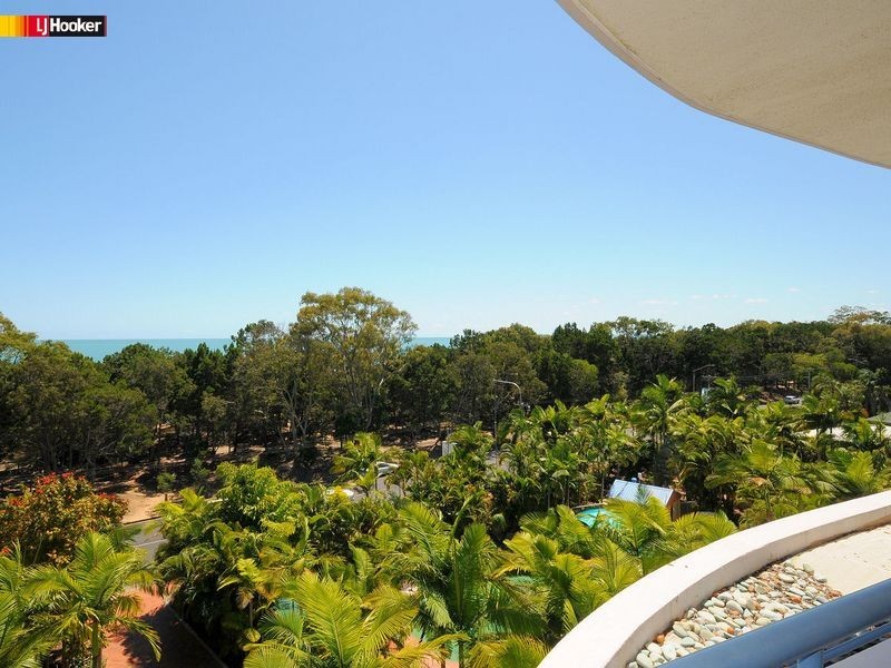 55/386 Esplanade, Torquay QLD 4655