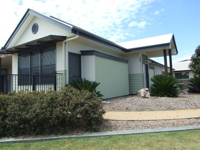 44 Honiton Street, Torquay QLD 4655