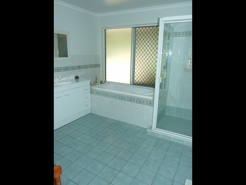 101 Castles Road, Hervey Bay QLD 4655