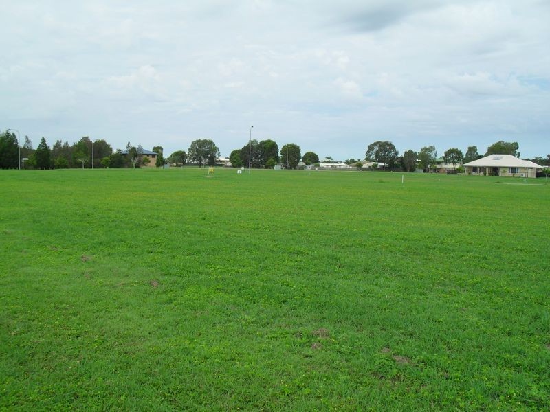 24 Barramundi Drive, Burrum Heads QLD 4659