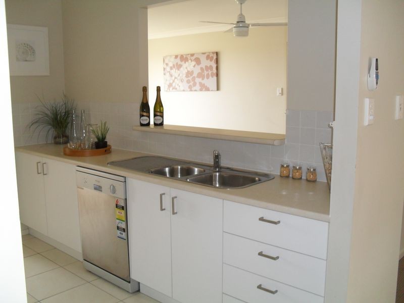 1 Peat Court, Wondunna QLD 4655