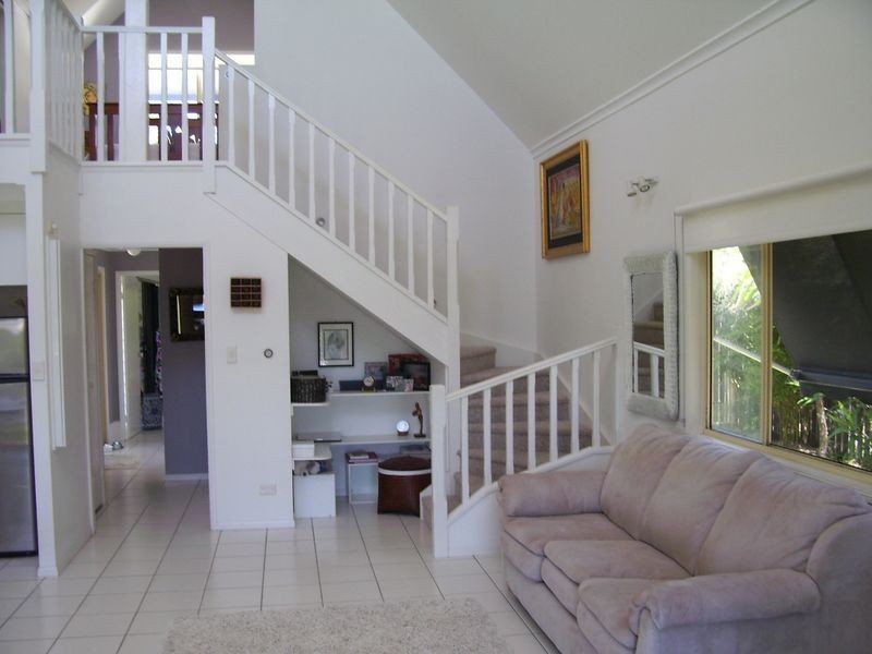 15 Lakeside Drive, Burrum Heads QLD 4659