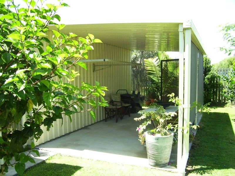 15 Lakeside Drive, Burrum Heads QLD 4659