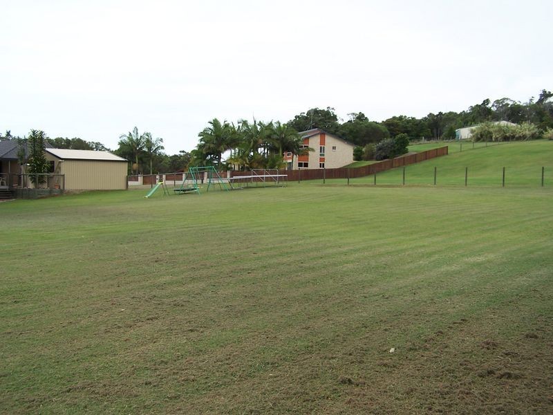 2 Chiquita Court, Booral QLD 4655