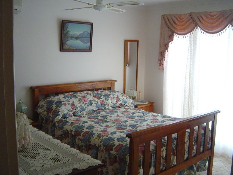 55 Bowerbird Avenue, Eli Waters QLD 4655