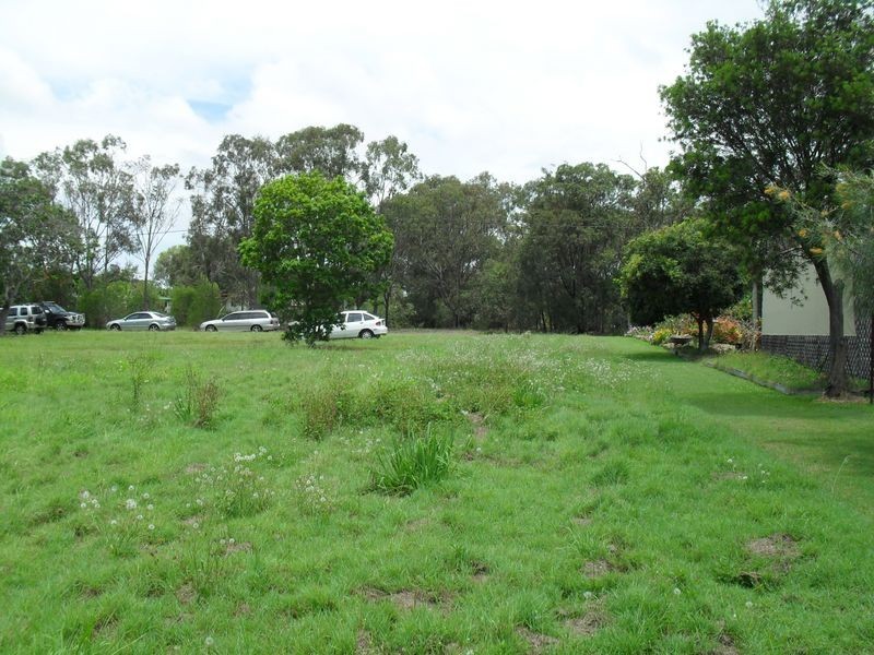 40-42 Totness Street, Torquay QLD 4655