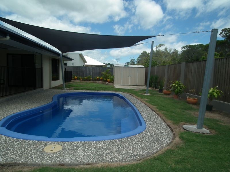 17 Bay Breeze Close, Wondunna QLD 4655