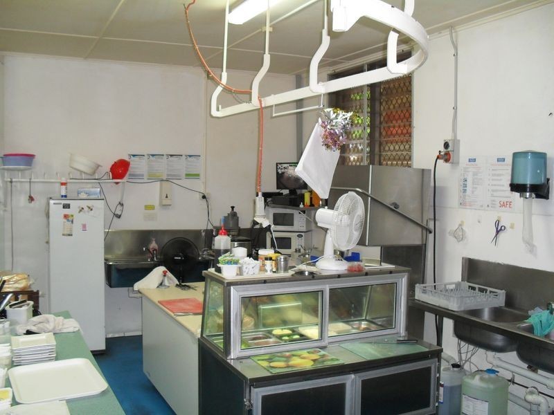 575 Charlton Esplanade, Urangan QLD 4655