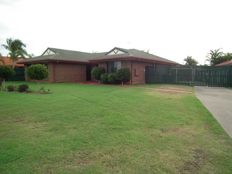 4 Figbird Close, Eli Waters QLD 4655