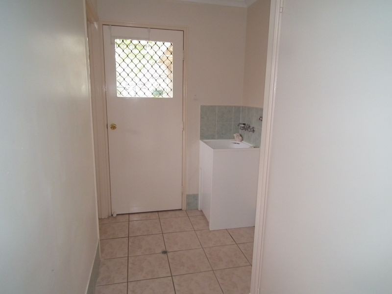 4 Figbird Close, Eli Waters QLD 4655