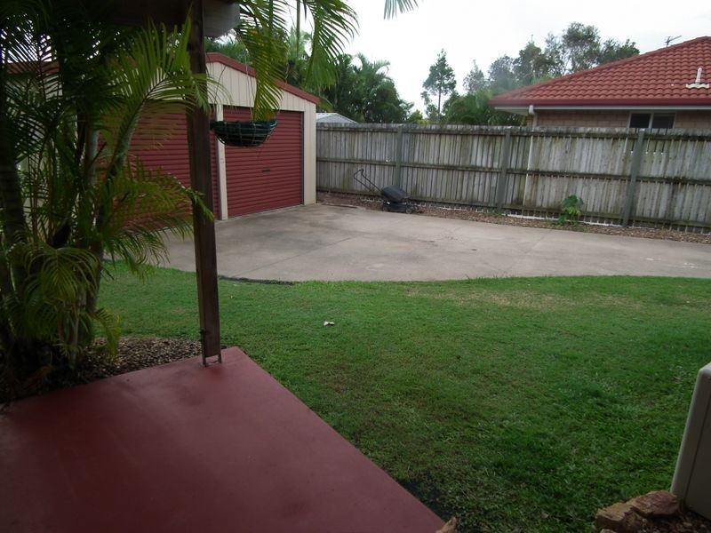 4 Figbird Close, Eli Waters QLD 4655