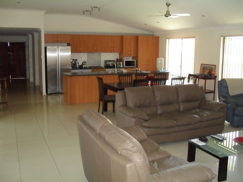 18 Cromdale Circuit, Kawungan QLD 4655
