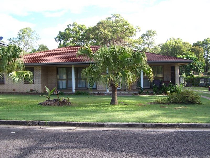 19 Totness Street, Torquay QLD 4655