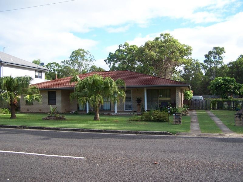 19 Totness Street, Torquay QLD 4655