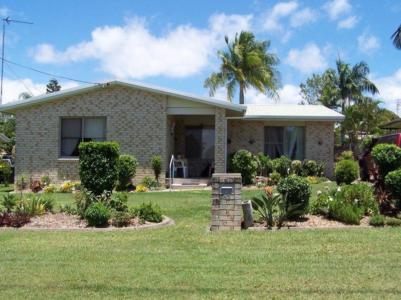 675 Boat Harbour Drive, Urangan QLD 4655