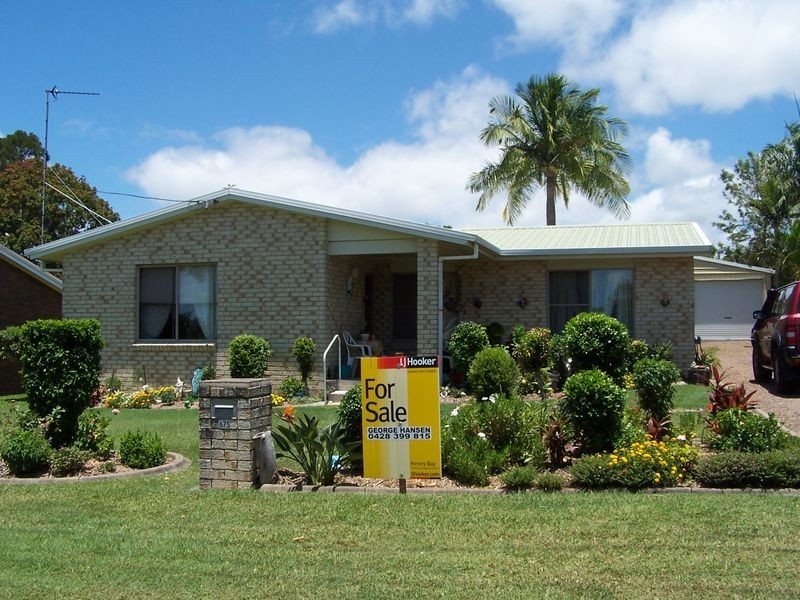675 Boat Harbour Drive, Urangan QLD 4655