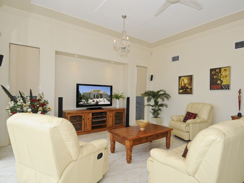13 Conservation Drive, Urraween QLD 4655