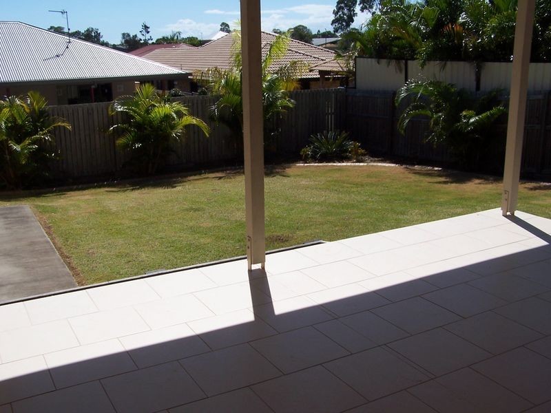 25 Harrison Circuit, Urangan QLD 4655