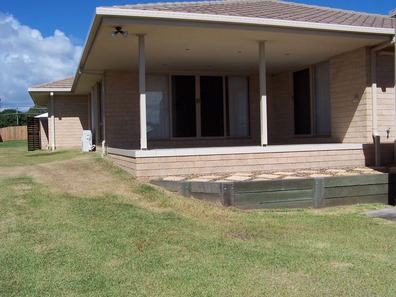 25 Harrison Circuit, Urangan QLD 4655